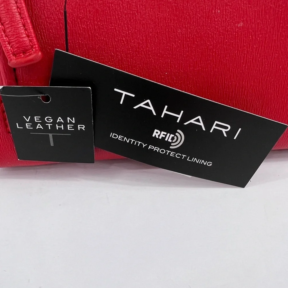 ⭐️TAHARI💯 WOMENS RED, WALLET, VEGAN LEATHER, RFID PROTECTED LINING - Picture 12 of 16